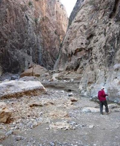 تنگه کرو